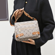 Valeria | Retro Buchstaben Druck Schultertasche