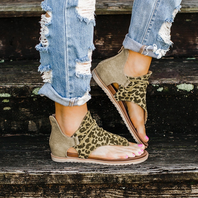 Mia | Leoparden-Sandalen – Modisch & Haltgebend