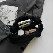 Mila | Cloud Gehäkelt Crossbody Sling Handtasche