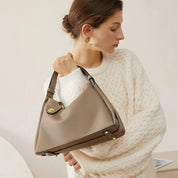 Lila | Vielseitige Genarbte Leder Crossbody Tasche