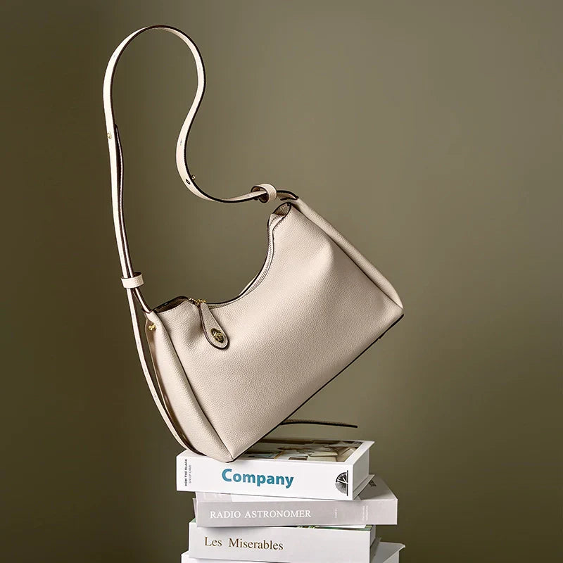 Lila | Vielseitige Genarbte Leder Crossbody Tasche