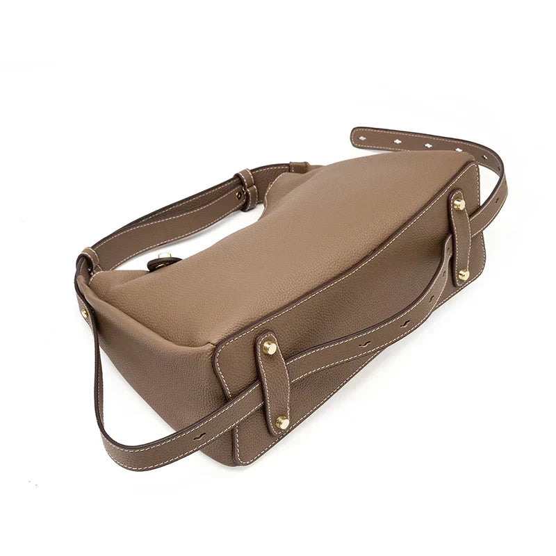 Lila | Vielseitige Genarbte Leder Crossbody Tasche